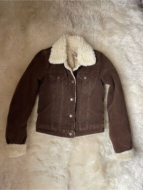 Vintage | Rare Abercrombie & Fitch brown corduroy Sherpa lined jacket
